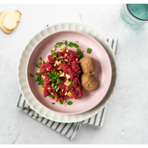 Stamppot rode bieten met gehaktballetjes en feta